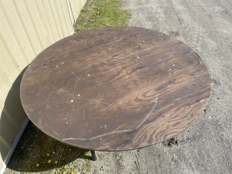 Tables Tables